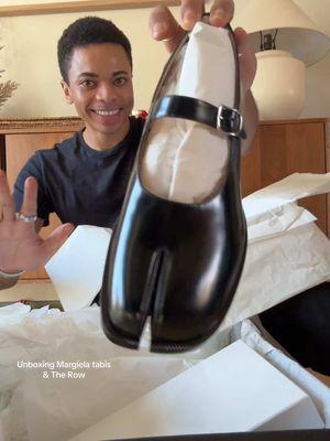 Unbox my new Maison Margiela tabi mary jane loafers & jeans from The Row with me (and Grace) #therow #maisonmargiela #margielatabis #maryjaneshoes #mensstyle #mensfashion #fashion #luisaviaroma #fashiontiktok @The Row @Maison Margiela @LUISAVIAROMA unboxing luxury minimalist style designer shoes