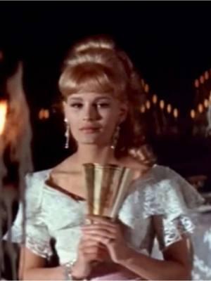 Circle of Love (1964)  Original title: La ronde #CircleofLove #Laronde #vintagefrench #frenchfilm #aesthetic #perioddrama #vibeyvidzz #AnnaKarina #JaneFonda #CatherineSpaak #FrancineBergé