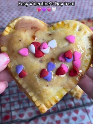 These turned out soo cute and delicious 😍💖  @Wilton Cakes thank you for the candy hearts 🥰  Bake at 400 for 11 minutes  #baking #ValentinesDay #valentinesdaytreats #valentinestreats #easytreats #easydessert #easybaking #bakingrecipe #fypシ゚viral #fyp #heartshaped #hearts #treatsforkids #valentinesday2024 #valentinesdayideas #valentinesdayfood #valentinesdaydessert 