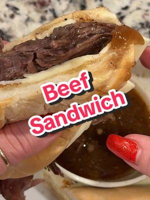 Steak sandwich #shouldersteak #steak #steaksandwich #steakrecipe #crockpotrecipes #mommapeaches #crockpotinthecity #foryourpage #fypシ #fyp #beef #beefsandwich #phillysandwich #try 