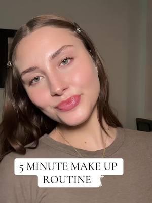 Perfect for everyday 🤍🤍  #makeup #makeuphacks #makeuptutorial #MakeupRoutine #5minmakeup 