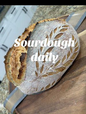 More bread, more facts 🧠 #sourdough #sourdoughbread #sourdoughtiktok #sourdoughtok #sourdoughfacts #sourdoughinfo #sourdoughscoring #sourdoughinspo 