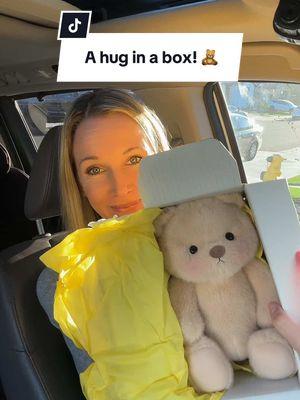 A hug in a box! This Getahug handmade jointed teddy bear is the sweetest cutest little thing I’ve ever seen #getahug #getahugdino #cutegifts #valentinesdaygift #giftsforher @Getahug.co 