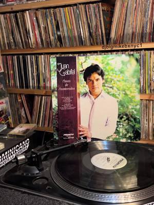 #juangabriel #eldivodejuarez #mexico #vinilo #lp #music #djs #buenamusica #musicstudio #vinylrecords #recordscollection #musicamexicana 