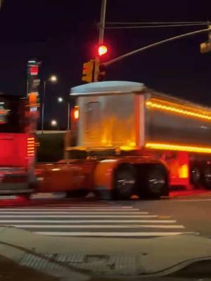 DSM pulling from Atlantic Salt in Staten Island #peterbilt #largecar #dumptruck #statenisland