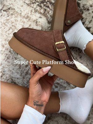 TikTok really been showing out lately with all these great finds.  #platformshoes #fallshoes #wardrobestaples #trendyshoes #tiktokshopfinds #shoesforfall #wintershoes #popularshoes 