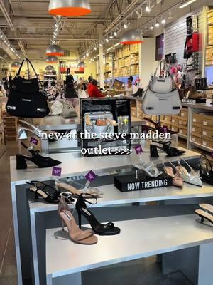 all the high-end shoe dupes… i love it here. @stevemadden #stevemadden #stevemaddenpurse #stevemaddenshoes #stevemaddenbag #stevemaddentote #stevemaddenboots #stevemaddenviralbag #outletshopping #outletfinds #outletstore 