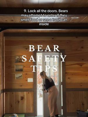 If you’re venturing into bear country, it’s crucial to be prepared🐻💪🏼 Follow these safety tips to protect yourself and respect wildlife. From securing food to making noise, learn how to reduce the risk of bear encounters and enjoy your adventure safely🙏🏼#BearSafety #safetytips #WildlifeProtection #safetyfirst #OutdoorAdventure #bears #BearAwareness #StaySafe 