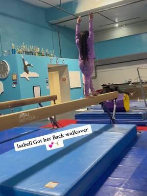 #beam #gymnasticstiktok #gymnast #notscared #workinginprogress #wearestrongenough💪🤛👊🤜 #gymnastics 