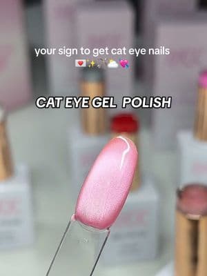 cat eye gel polish 💕 this is ‘Cupcake’ from @NailzKatKat v-day collection! 🏹 #cateyegel #cateyegelpolish #valentinesdaynails #easynailart #velvetnails #nailinspo 