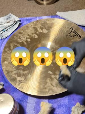 #cymbals #cymbal #drummerlife #saluda #saludacymbals #clean #polish @UNWELL #unwell 