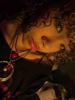 i wanna edit but dont have audios i wanna edit to #wlw #wuhluhwuh #ilikementooiguess #curlyhair #4ahair #Eyeliner #alternative #mixed #mixedgirl #biracial #hazeleyes #hazeleye #fyp #jewelry #warmlighting #criminalminds #queer 