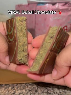 VIRAL Dubai Pistachio Chocolate 🍫 #dubai #viralontiktok #viraldubai #viraldubaichocolate #dubaichocolate #dodochocolate #dodo #pistachiochocolate 