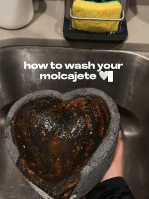 BRUSH with HOT water 🤍 #molcajete #heart #heartmolcajete 