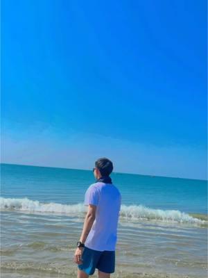 ပင်လယ်ကြီး ကိုယ်ဖြတ်သန်း#🖤 #beach #ngwesaungbeach #fyp #fypပေါ်ရောက်စမ်း 