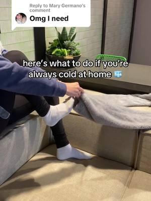 Replying to @Mary Germano welcome to the world of WARM and COZYYYYY 🧦🤍☁️❄️ #warmup #coldfoamathome #coldweather #winteressentials 