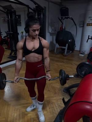 Kristina Zafirova #workoutmotivation #fitnessmotivation #fypシ #biceps #foryoupage #aesthetic #goviral #fbb #muscle #FitTok #girlswholift #femalemuscle #strong #contentcreator 