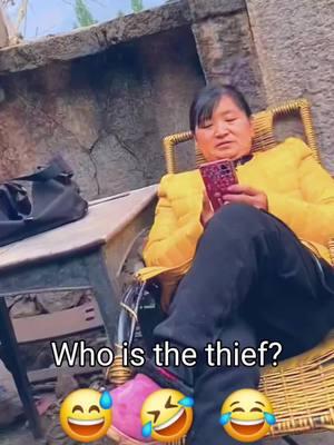 Who is the thief ? #funny #prank #couplefunny 