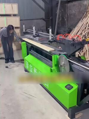 Flexible and efficient woodworking solutions to help you shine! #fsbolingmachine  #fsboling  #edgebanding #wood #woodwork ##decoration #handmade #furniture #furnitureflip #machine #machine  #tigertikant #yeechop 