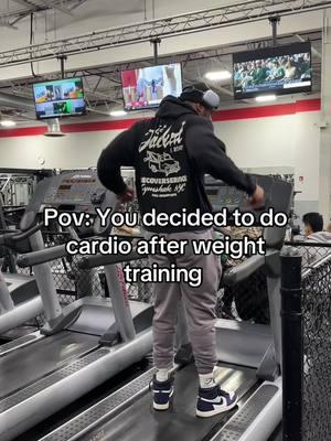 Cardio before or after? Lol #gymfunny #gymreels #gymmemes stillworkingalwaysworking #gymshark66 #gymreels #gymrelatable #GymLife #cardio 