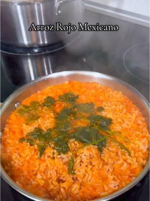 Arroz Rojo Mexicano…. no se ustedes pero a mi me gusto el arroz algo asi.   Deja te explico. A mi me gusta que mi arroz quede entre entero y reventado. Nunca me a gustado que el arroz quede como si fuera de un restaurante bien entero.  Por ente siempre agrego un poco mas de agua y dejo reposar sin menear el arroz por unos 5 a 10 minutos despues de apagar el fuego. La manera de hacer el arroz es como me enseño mi abuelita y mama. Y creeme que cuando haces el arroz como lo hacian las abuelitas de antes, el sabor es muy diferente. Receta: 1 taza de arroz  2 1/3 de caldo de pollo  2 jitomates bien maduros (pero si no encuentras como yo, agregale medio cubo de consomate) 1 diente de ajo 1/3 de cebolla Sal algusto  Ramitas de cilantro    Ojo tienes que dejar que se guise la mezcla de jitomate antes de agregar el caldo Recipe: 1 cup of rice 2 1/3 cups of broth  2 ripe tomatoes (if you can’t find them like me use 1/2 a cube of consomate) 1 garlic clove 1/3 of onion Salt to taste  Cilantro  Note- let tomato purée sauté before adding the broth . . . #arrozrojo #arrozmexicano #comidamexicana #mexicanfood #foodislife #fyp 