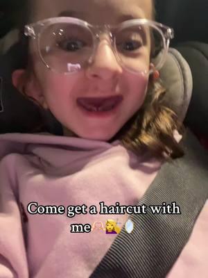 Come get a haircut with me🫶🏻💇‍♀️🪞 #grwmsbyvitoria #fyp #viral #osteogenesisperfecta #osteogenesisawareness #comegetahaircutwithme #lucaslimahairsalon @lucaslimaoriginal 