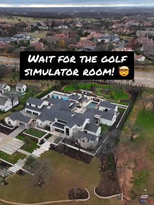 Take a backyard tour of this incredible 📍Westlake, Texas luxury estate from @le_estatehomes ! 🤯 🏗️Built by @le_estatehomes  🎥Video @fullpackagemedia  #fyp #foryou #luxuryhomes #homebuilder #dreamhome #golfsimulator #pool #backyard #backyardgoals 