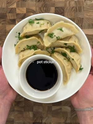 Making potstickers for the first time 🥟 recipe 👇🏻 Dough: 2 1/2 cups flour 1/4 tablespoon salt 2/3 cup boiling water 1/3 cup ice water Filling: 1lb ground pork Green onions Minced garlic 1/4 cup chicken stock 1 teaspoon sugar 1 teaspoon soy sauce  1 teaspoon sesame oil 1/2 teaspoon oyster sauce Ginder powder White pepper #cooking #Recipe #food #foryoupage #fyp #potstickers 