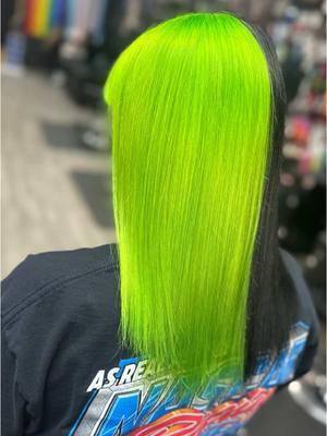 UV green split dye by Brandyn 👽#lasvegas #vegas #gothsalon #vegassalon #goth #altsalon #altvegas #hairstylistoftiktok #vegasgoths #vegasnails #lasvegasartsdistrict  