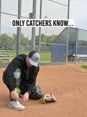 Real catchers know the struggle... Especially mid inning🥴 #baseball #softball #catcherslife