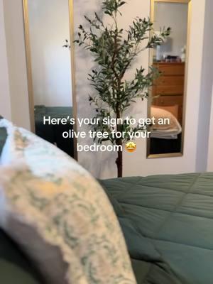 This is my third olive tree and I know it will not be my last 👌🏽👏🤩#olivetree #olivetreedecor #artificialtree #ttslevelup #homedecorideas #bedroomdecorideas #homedecortiktok 