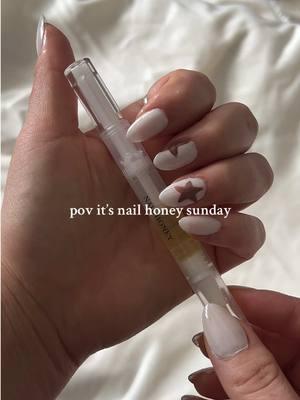 Even tho I have tips on, my nail honey goes on just to make the growth that much thicker! ✨✨ #nailhoney #nail #nailhoneyoil #nailgrowth #nailgrowthoil 