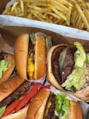 in n out!! they forgot the spread packets but its ok🫶 missed this so bad #innout #innoutburger #innoutmukbang #innoutfries #innoutburgers #animalstyle #cheeseburger #doubledouble #hamburger #mukbang #mukbangeatingshow #asmr #asmreating #asmrfood #eatwithme 