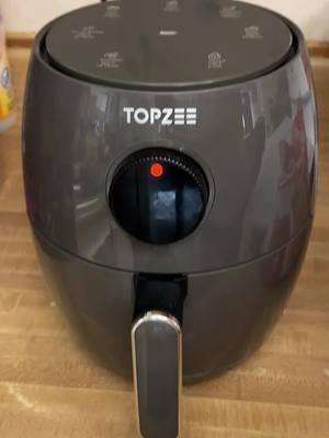 Small but mighty #airfryer #fryer #healthy #nooil #nonstick #food #appliances #topzee #fastcooking #bake #roast #reheat #foodprep #easycooking #amandaspretties 