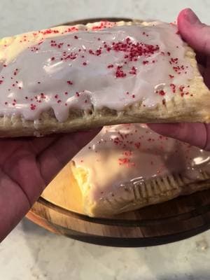 Should I share the recipe?🥰 #poptarts #homemade #homemadepoptarts #baked #bake #baking #sweets #Recipe 