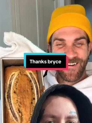 CMON Bryce I like dingers and banana bread 🥹 #fyp #bryceharper #foryou #bananabread #foryoupage #phillies #fypシ #jawnski215 #xybca #reaction #greenscreen #greenscreenvideo 