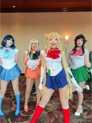 SAILOR SCOUTS ASSEMBLE @marmar @cat @seren #sailormooncosplay #sailormercurycosplay #sailorvenuscosplay #sailorjupitercosplay #sailormoon 