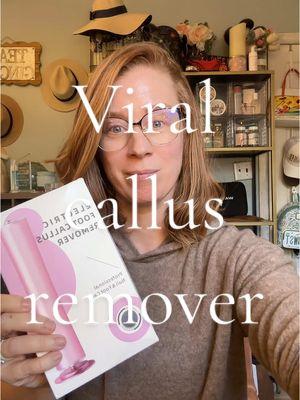 Viral Electric callus remover review #feet #callus #callusremoval #callusremover #callusedfeet #pedicure #diypedicure #DIY #TikTokShop 