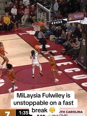 MiLaysia Fulwiley with the lay 💪 #WCBB #southcarolina #basketball