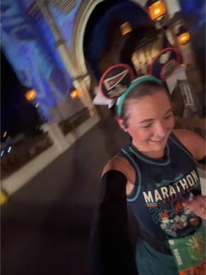 RUNNING THROUGH THE CASTLE! 🏃🏼‍♀️✨ #rundisney #runtok #runnergirls #rundisneymarathon #runtok #runner #disneymarathon #disneymarathonweekend #magickingdom 