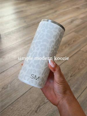 i loveee this bc i am an all day sipper but hate when my drinks get cold lol #simplemodern #simplemodernkoozie #simplemoderninsulatedcancooler #cancooler #caninsulator #foryou #TikTokShop #tiktokshopaffiliate #tiktokshopfinds #foryoupage #fyp 