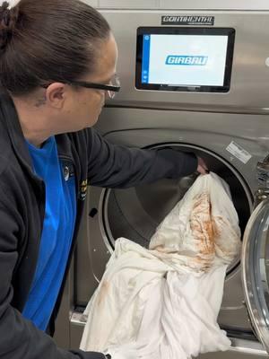 Stain removal is our forte #splashemoutlaundry #laundromats #commerciallaundry #laundrybiz #laundromatsuccess #fyp #stain #stainremoval #continentalwasher #laundry #success 