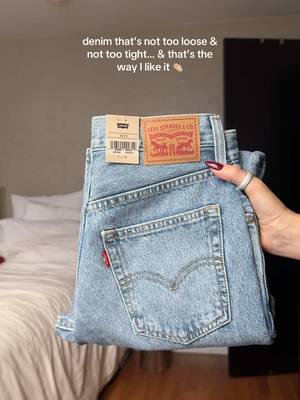 will never shut up about these jeans #levisjeans #girlythings #forthegirls #fyp #amazonfashionfinds #baggydenim 