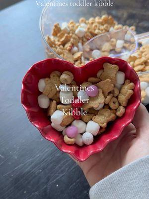 My toddler kibble video is still one of my most popular. Here’s a valentines version for when they’ve earned a little sweet treat 🩷❤️ #valentines #valentinestreats #toddlerkibble #toddlersnacks #toddlersnackideas #valentinessnacks #toddlervalentines #toddlersoftiktok #sahm #sahmlife #sahmtok  Valentines toddlers Toddler kibble Valentines treats  Valentines toddler activities snacks 