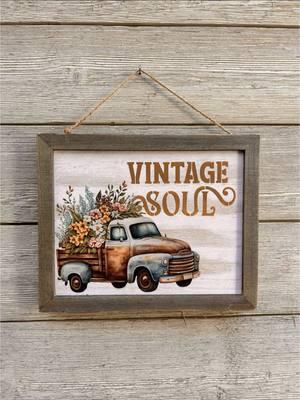 New rub on transfers , love this rustic truck.#rubontransfers #farmhousedecor #stenciling #stencilart #rustictruck 