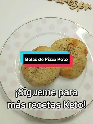 Keto Bolas de Pizza sin gluten ni harinas refinadas.
 
 Para la masa:
 	- 18 onzas (510 gr) de queso mozzarella
 	- 3 onzas (85 gr) de queso crema
 	- 1 1/2 taza (204 gr) harina de almendras
 	- 4 cucharadas (60 gr) harina de coco
 	- 1 cucharada (15 gr) goma xanthana
 	- 1/2 cucharadita (2.5 gr) sal
 	- 1/2 cucharadita (2.5 gr) italian seasoning
 	- 1/2 cucharada (7.5 gr) ajo en polvo
 	- 1/2 cucharadita  (2.5 gr) de cebolla en polvo
 	- 1/2 (2 onzas, 57 gr) barra de mantequilla 
 	- 3 huevos
 
 Para el relleno:
 	- Salsa Marinara (sin azúcar)    - Pepperoni, pollo, queso, vegetales, etc para rellenar

 
 Para afuera necesitaras:
 	- 1 huevo
 	- Queso parmesano en polvo al gusto
 	- Sazon Italian seasoning al gusto
 	

 Instrucciones:
 	- 	En un envase seguro para microondas, derrite el queso mozzarella con el queso crema.  
 	- Añade todos los demás ingredientes secos que están en la lista "para la masa" y sigue mezclando hasta que estén todos bien integrados.  
 	- Luego agrega los líquidos: mantequilla y huevos. Hazlo lo más rápido posible para que sea fácil manipular.  
 	- Cuando la masa ya este compacta, comienza a dividirla en la porción que desees… más grandes o más pequeñas.  
 	 - Cuando las tengas todas bolas, colócalas en una bandeja y aplástalas formando un círculo como te muestro en el video.  
 	- Ahora pasa a rellenarlas. Utiliza salsa, quesos, vegetales y las proteínas que desees.  
 	- Cierralas trayendo las orillas hasta el centro.  	- bate el huevo que está en la última lista. Y cada una de las bolas pásalas por el huevo revuelto. Mientras las vas mojando, ve colocándolas en el molde que utilizaras para hornearlas.  
 	- Por encima coloca un poco de queso parmesano y cualquier otro sazón o polvo como sazón italiano, ajo, hojitas de perejil secas, para decorar y darles más sabor.  
 	-Hornea en hornea a 350 o aire fryer a 370 hasta que las veas doraditas  
 	- Si no las hornearas todas en el momento, puedes congelarlas para hacerlas luego. ¡Que las disfrutes! #keto #lowcarb #pizza #singluten #Receta #dieta #saludable 