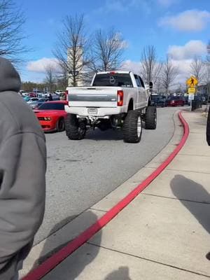 My dog said 👋  #trending #carmeet #dog #pitbull #ford @Car Community Connection @Griffin smith 