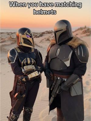 Different visors but still both bald  #starwars #mandalorian #starwarscosplay #starwarscommunity #mandaloriancosplay #duocosplay #cosplayduo #groupcostume #gorillaz #cosplayer #cosplaygirl 