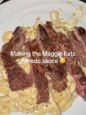 Yes I used my crustiest pan.. it was in the directions. 🫡 Her videos make me crave things I’ve never even had 😮‍💨 @Maggie #steakalfredo #homemadealfredosauce #pasta #DinnerIdeas #dinnerwithme #maggieeatsss 