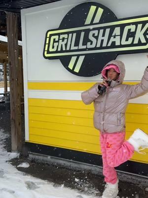 Replying to @Emily one of the best grilled cheeses I’ve had tbh #snowday #nashville #nashvillevlog 